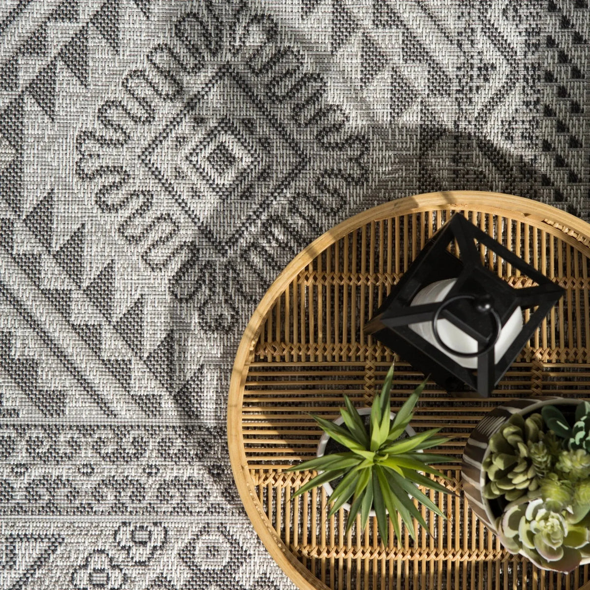 Tikal Tkl01 Inayah Gray/Light Gray Rug