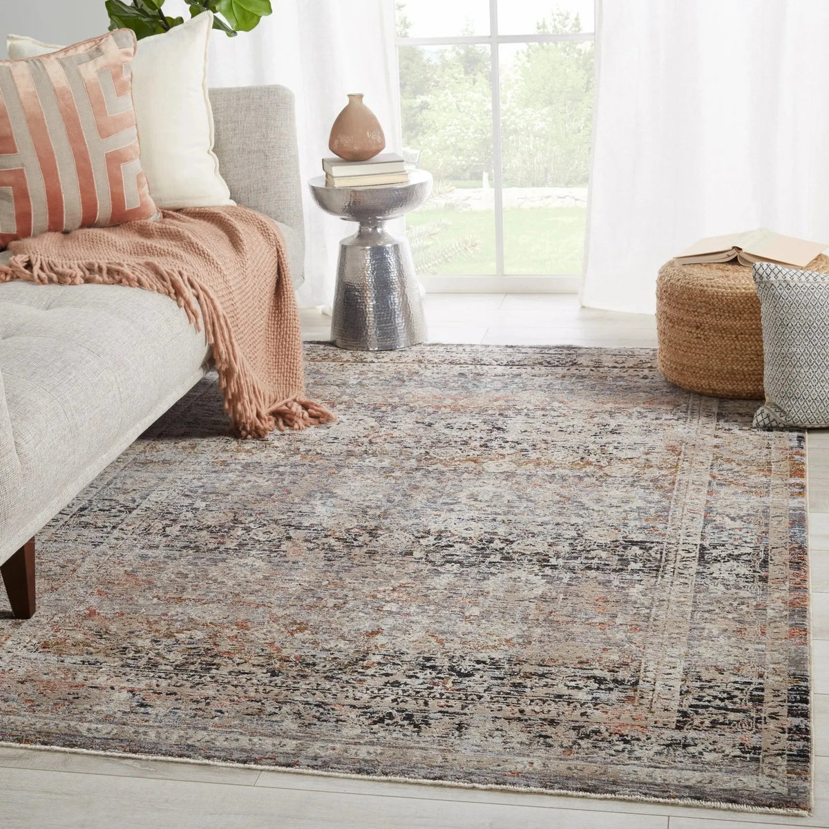 Valentia Vln03 Elio Gray/Black Rug