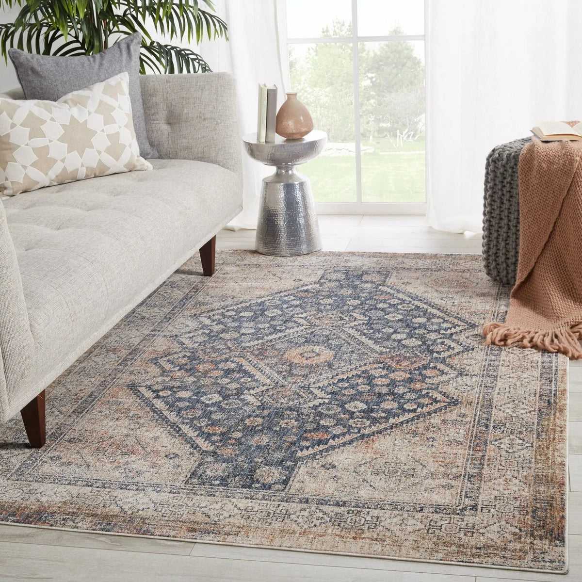 Vanadey Vnd03 Vesna Blue/Light Taupe Rug