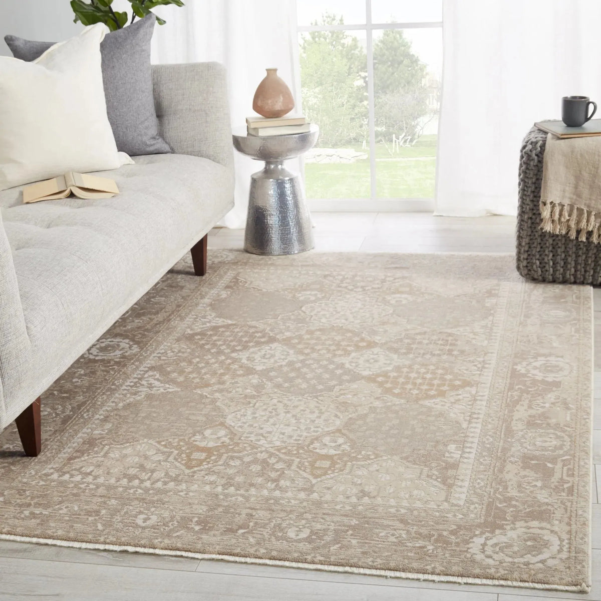 Vienne Vne10 Lourdes Gold/Light Gray Rug