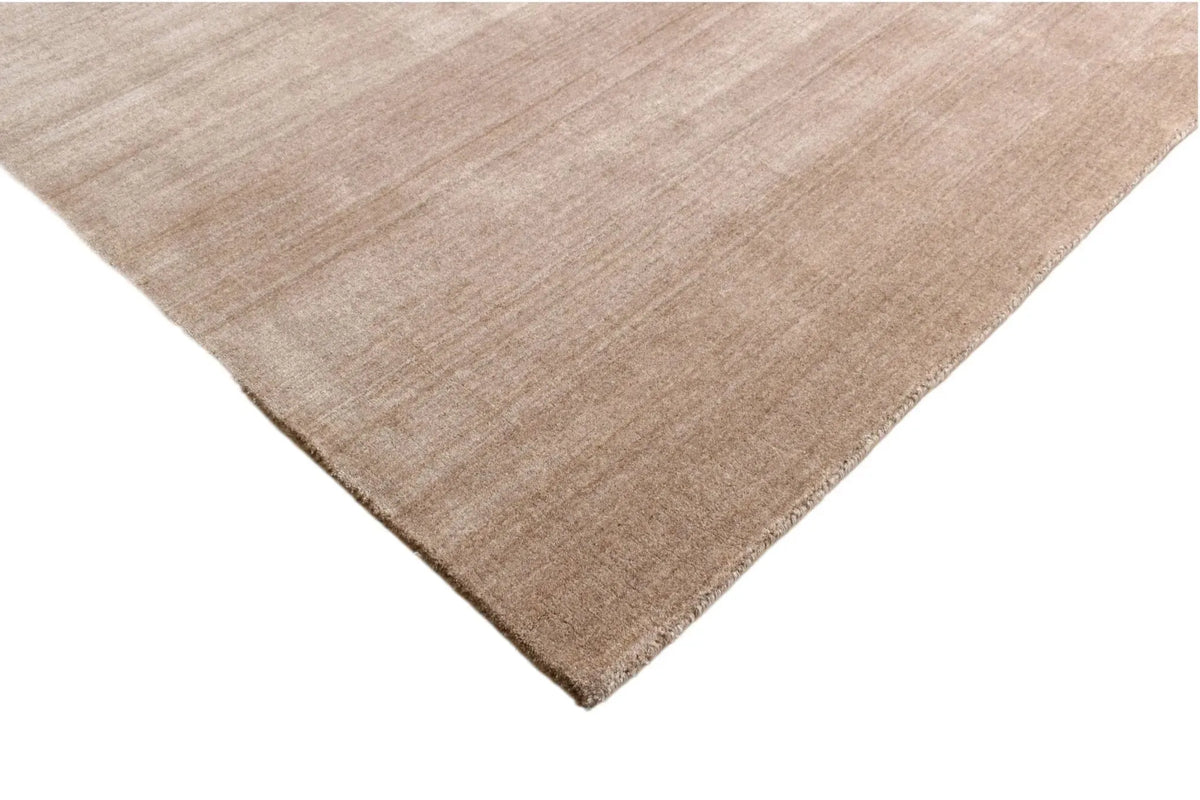 Vista VISTA102 Taupe Rug Rug & Home