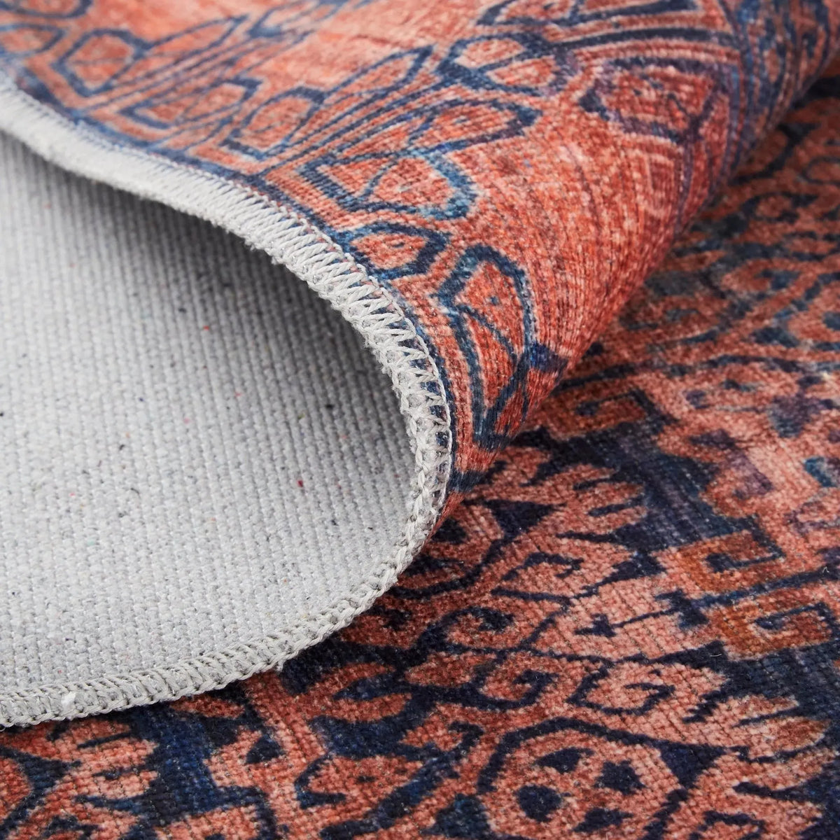 Voss VOS39H4F Red/Brown Rug