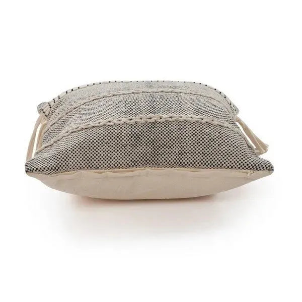 Willow 07317BKN Black/Natural Pillow