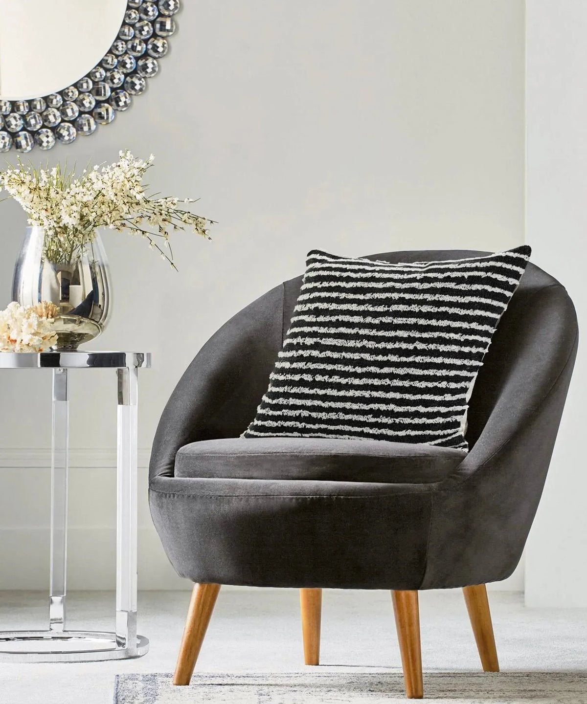 Wispy Ways Lr07713 Black/Cream Pillow