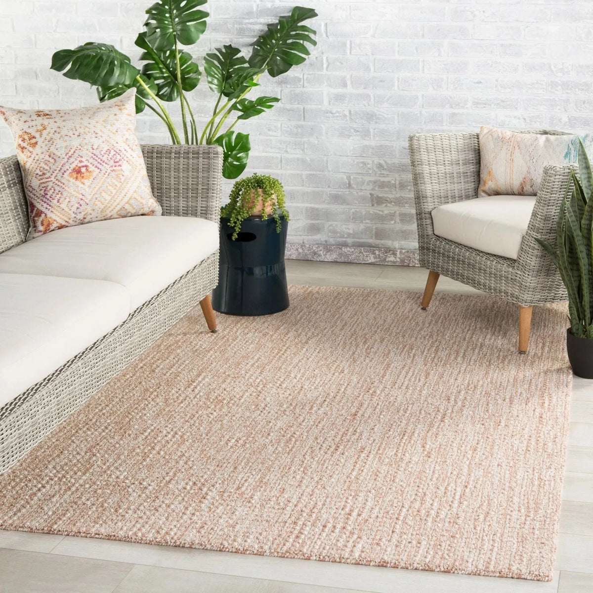 Wisteria Wsr03 Jardin Tan/White Rug