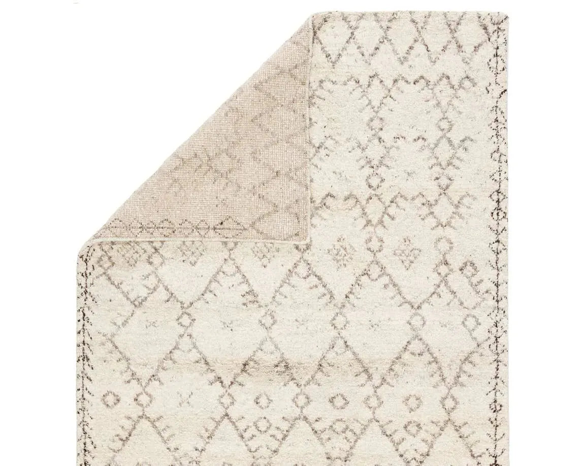 Zuri ZUI01 Zola Ivory / Brown Rug